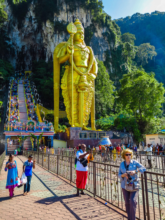 Lord Murugan beside the 272 steps